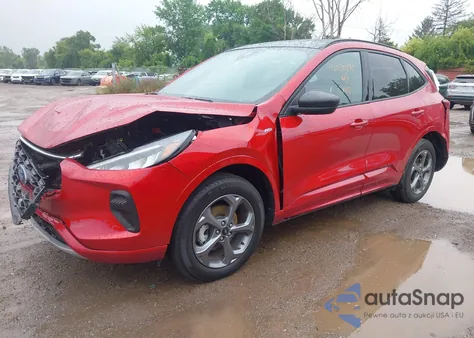 2024 Ford Escape St-Line z USA, uszkodzony, nr VIN 1FMCU9MN2RUB35784